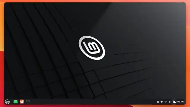 Omarchy vs Linux Mint: REAL Hardware... Here's What Happened