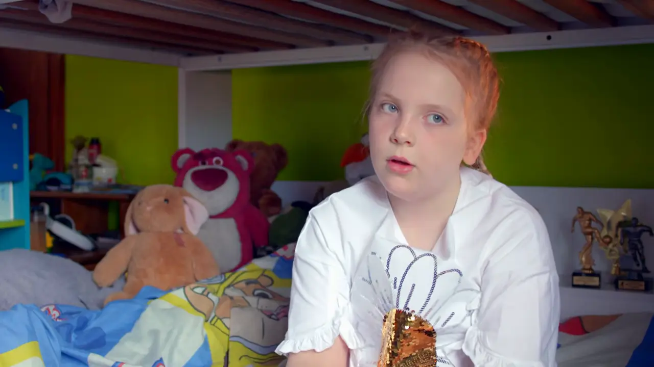 British Girls Swap Homes With a Muslim Family for a Day