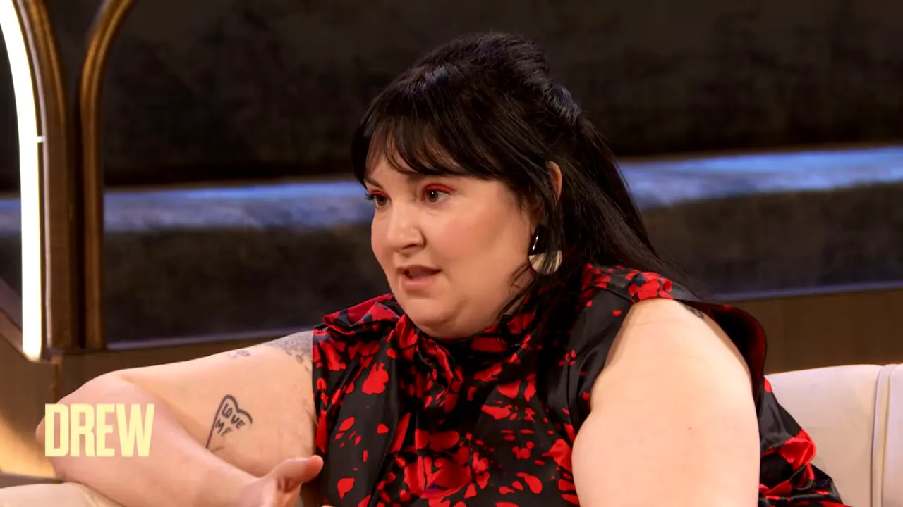 Lena Dunham Would Be "Mortified" to Rewatch 'Girls' | EXTENDED INTERVIEW