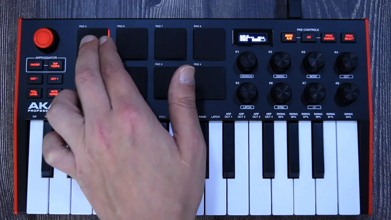 A deep dive to AKAI MPK MINI - Tutorial  guide